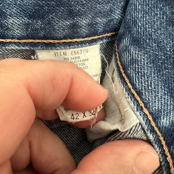 KIRKLAND SIGNATURE STRAIGHT JEANS MAN;S  SIZE 42 X 32 BLUE MEDIU, WASH 5-POCKET - Picture 5 of 8